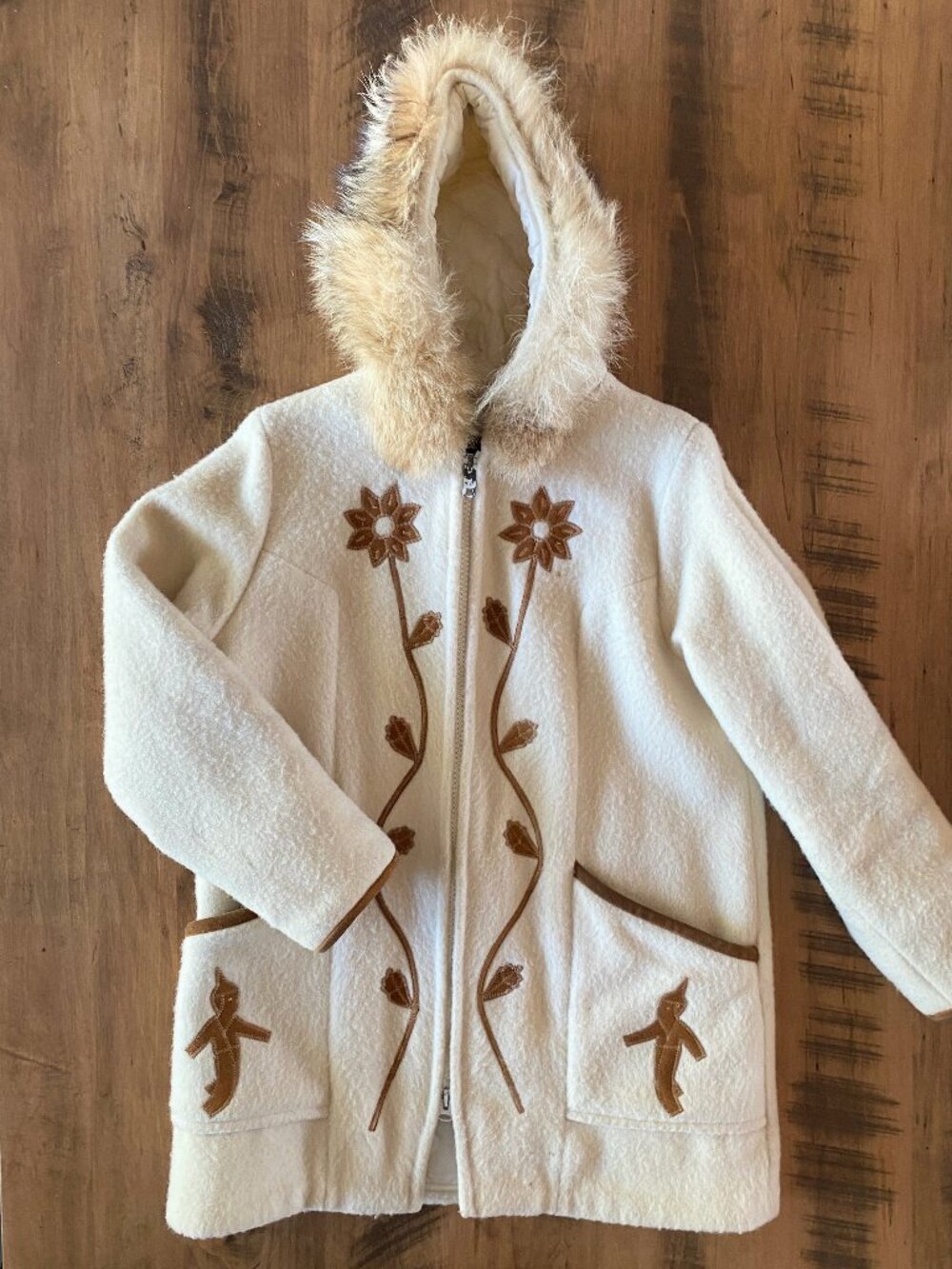 Vintage Inuit Style Parka / Wool w/ Suede Detail / Made in Canada / Size Large